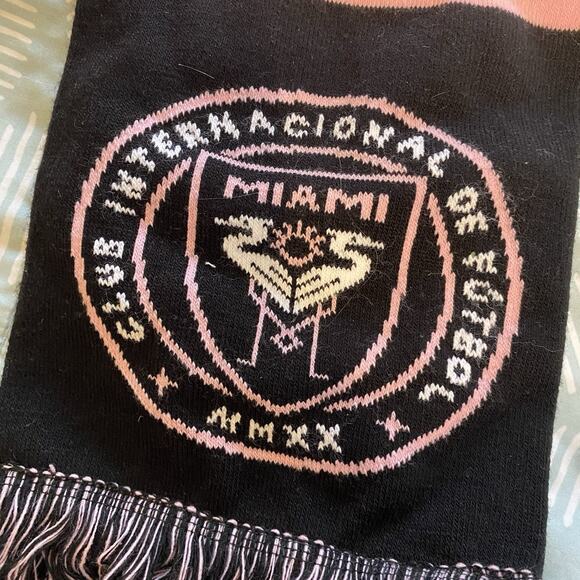 Inter Miami Football Club Soccer Internacional De Futbol Scarf NEW NWT - Picture 3 of 3